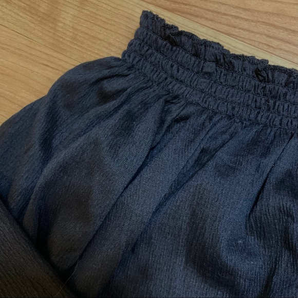 H&M OFF THE SHOULDER TOP - Picture 2 of 3